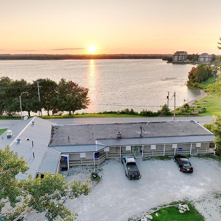 Lakeside Inn Orillia Zewnętrze zdjęcie