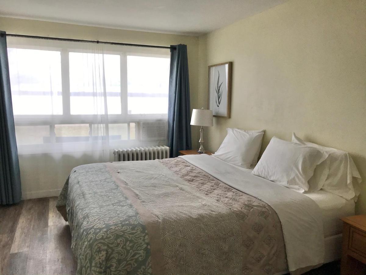 Lakeside Inn Orillia Zewnętrze zdjęcie