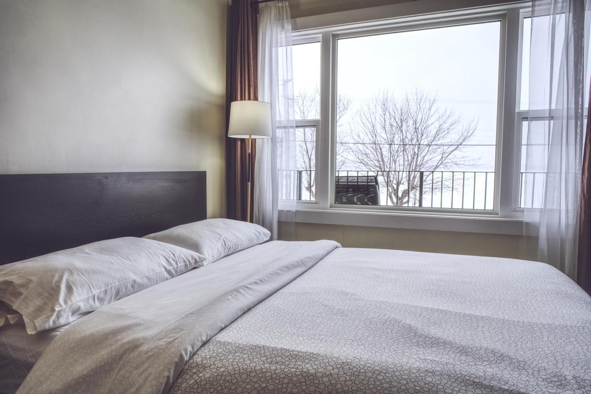 Lakeside Inn Orillia Zewnętrze zdjęcie