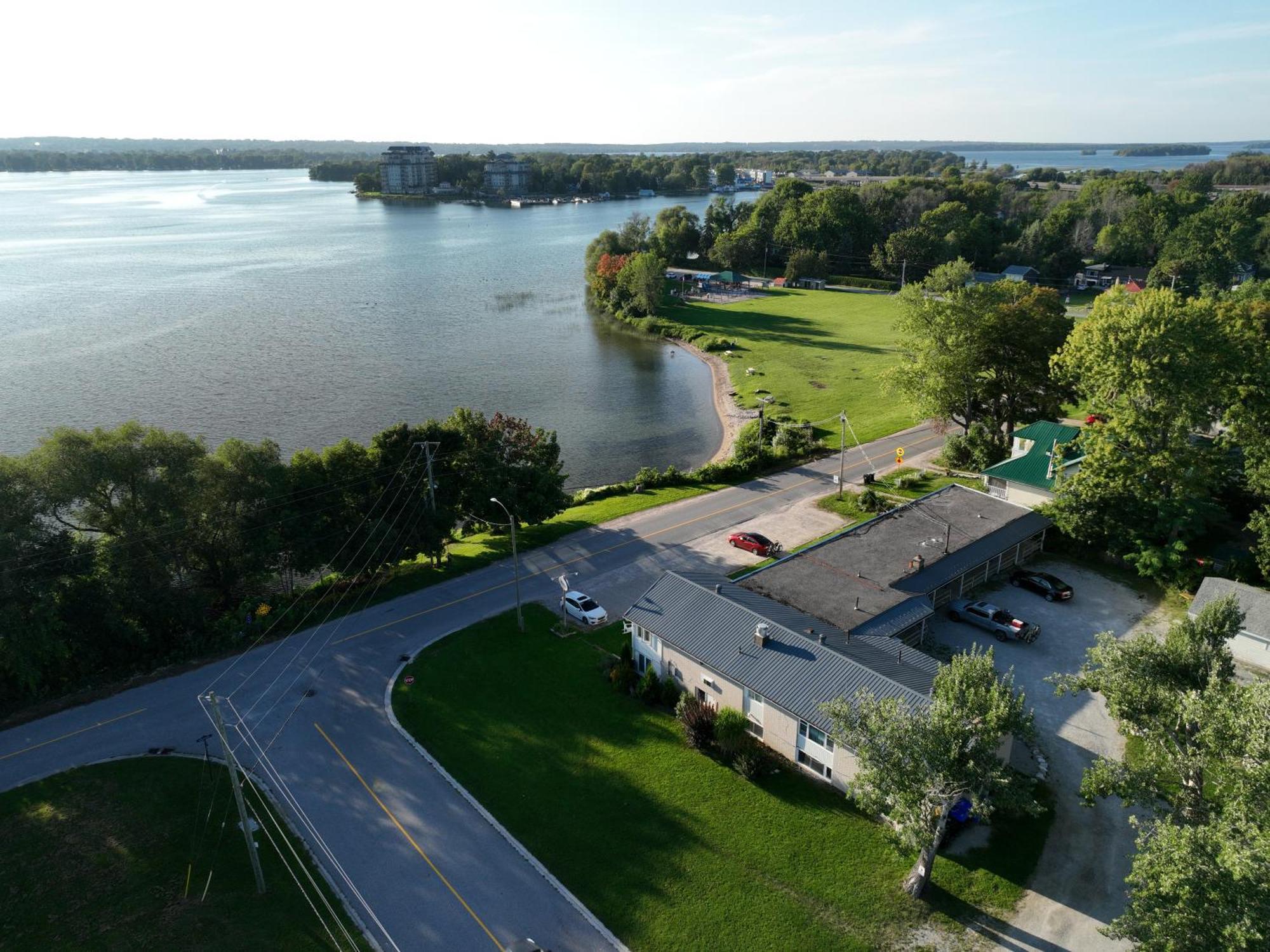 Lakeside Inn Orillia Zewnętrze zdjęcie